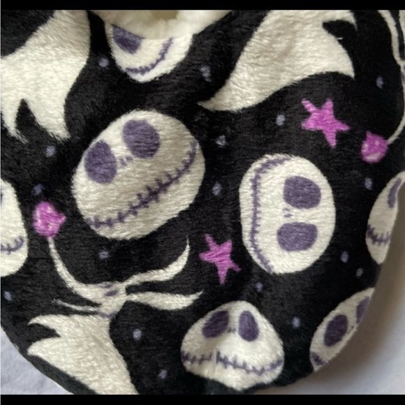 Fuzzy Babba Slipper Socks Disneys Nightmare Before Christmas, M/L womens 8-10 - Picture 4 of 9